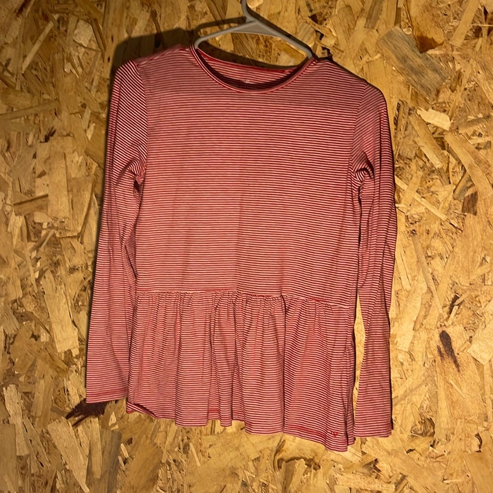 Occasionally worn Vineyard Vines shirt with red and white stripes girls size XL